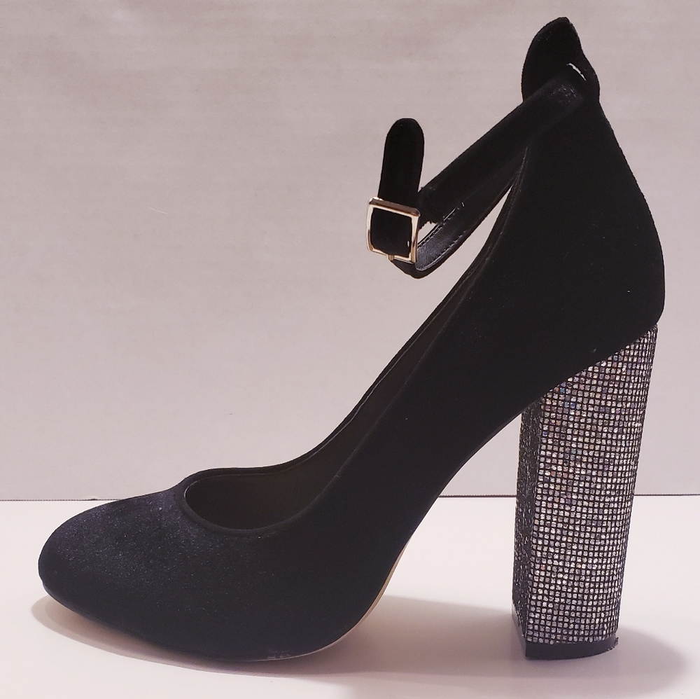 Black chunky diamond blinged heels size 8.5
